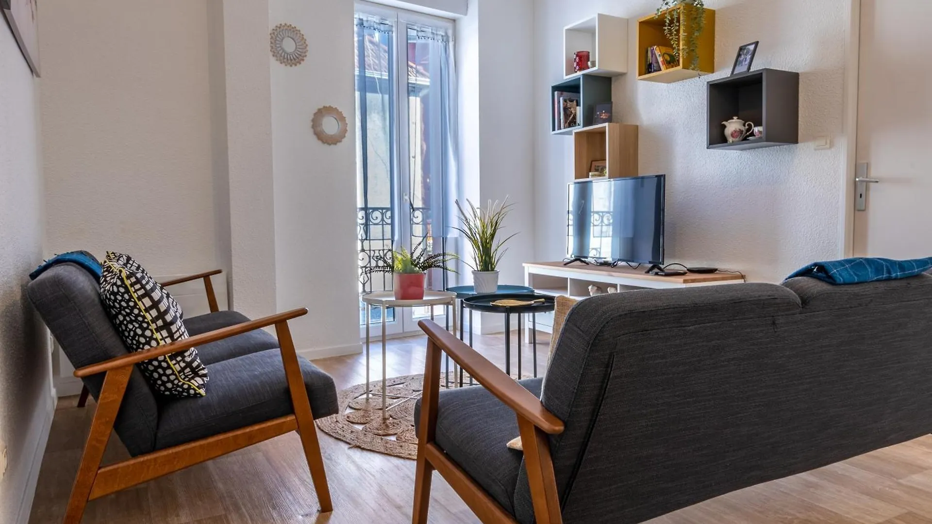 Capstay Lourdes - Residence Serenity