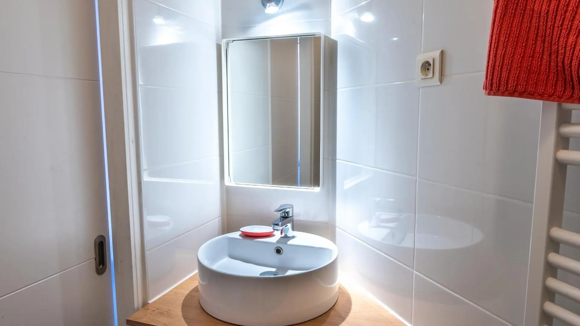 Capstay Lourdes - Residence Serenity